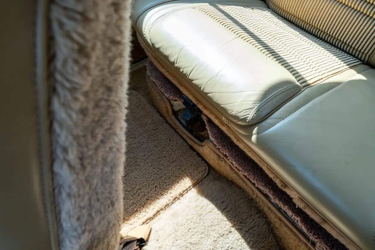 1987 Jeep Grand Wagoneer, view