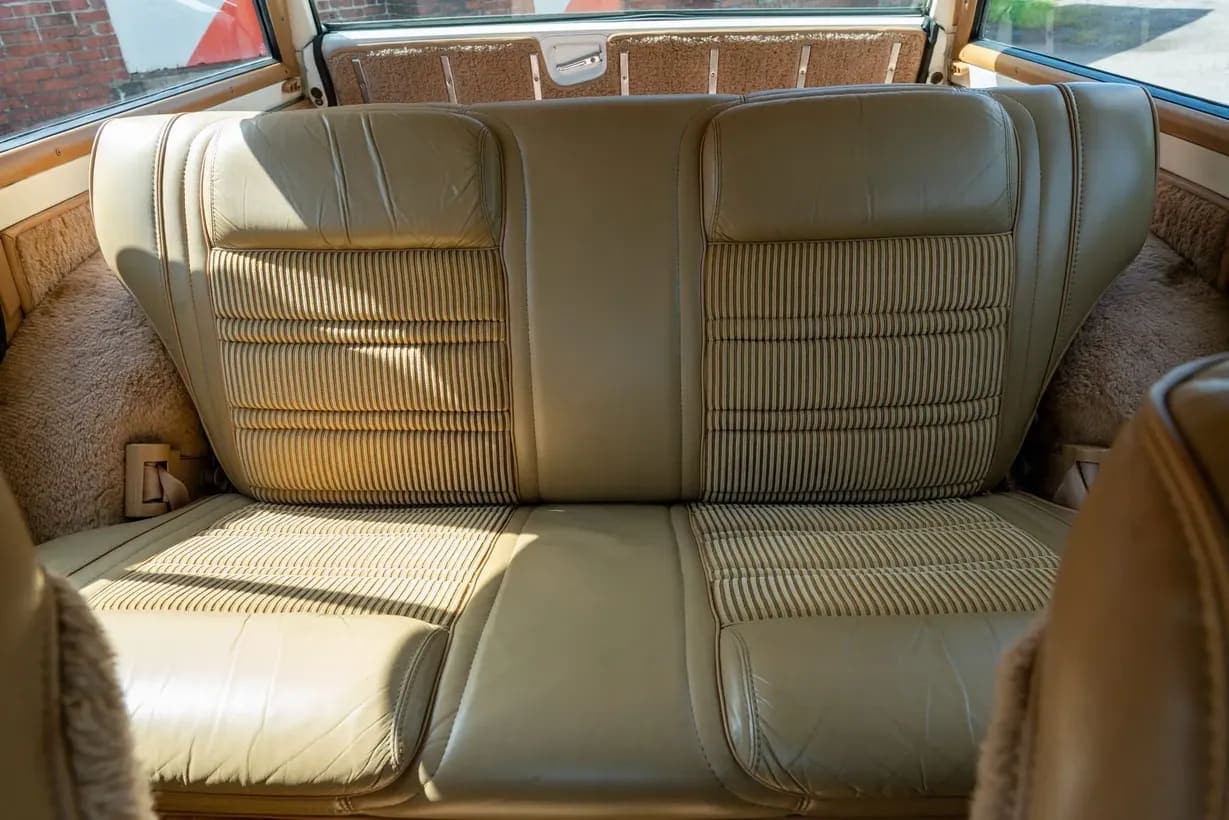 1987 Jeep Grand Wagoneer, view