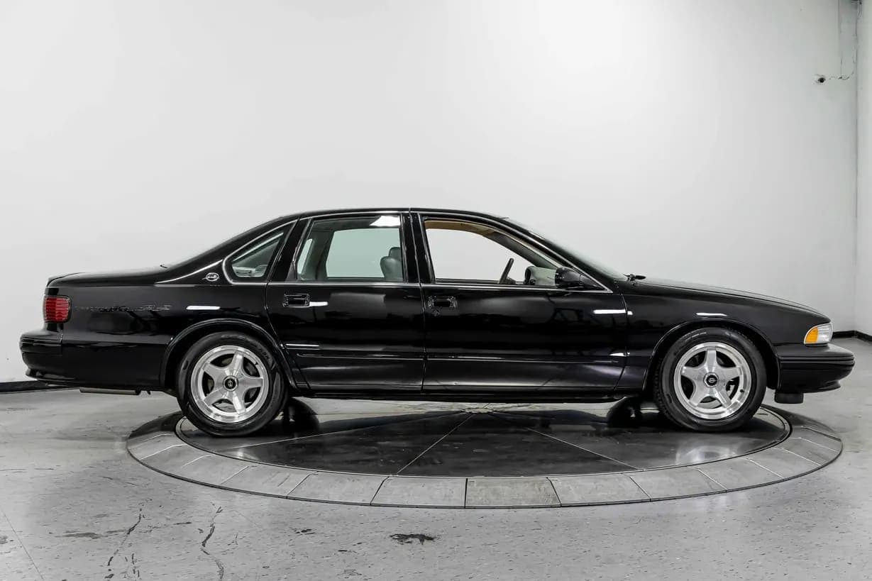 1996 Chevrolet Impala SS, view