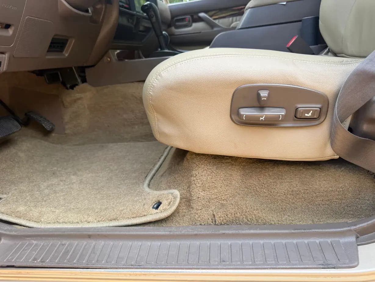 1997 Lexus LX450, view
