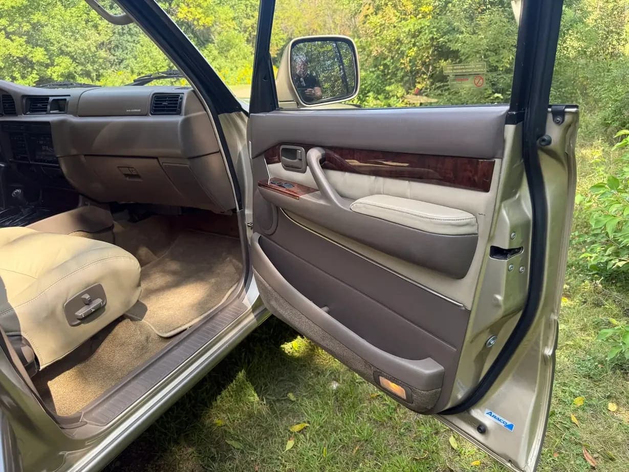 1997 Lexus LX450, view