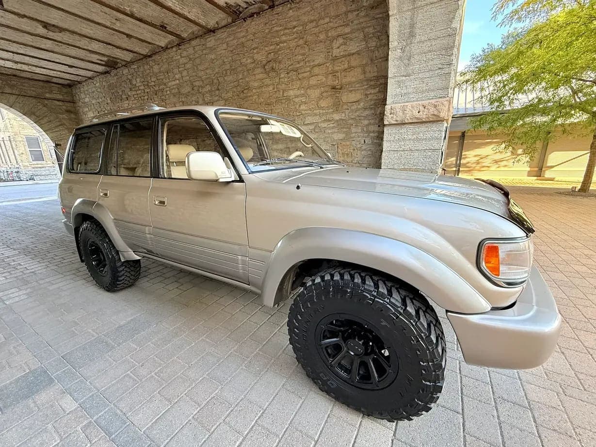 1997 Lexus LX450, view
