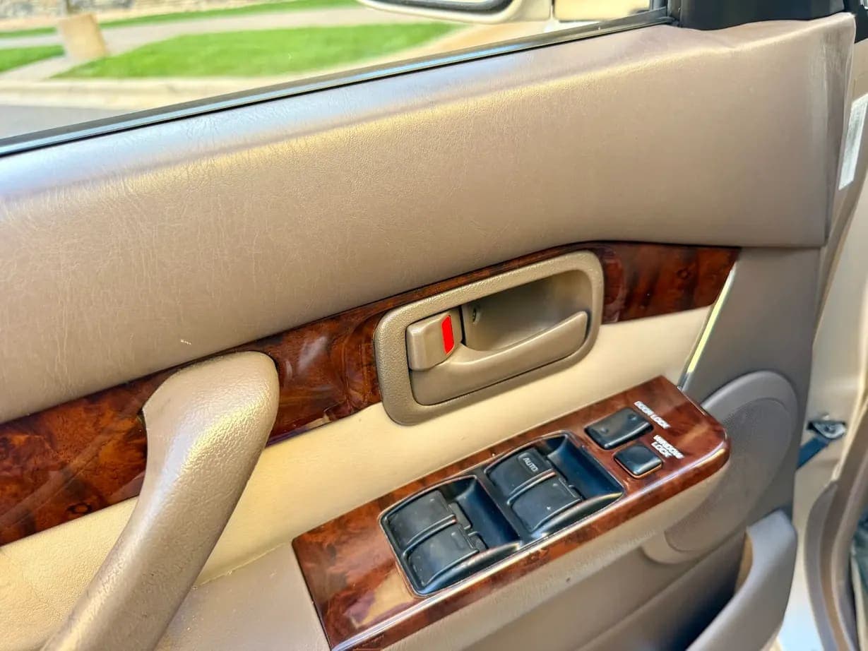 1997 Lexus LX450, view