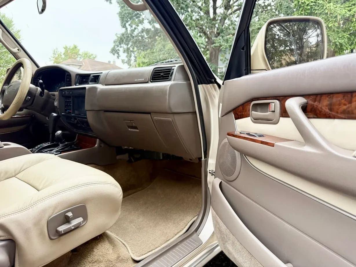1997 Lexus LX450, view