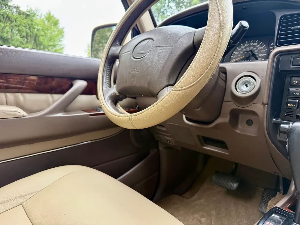 1997 Lexus LX450, view