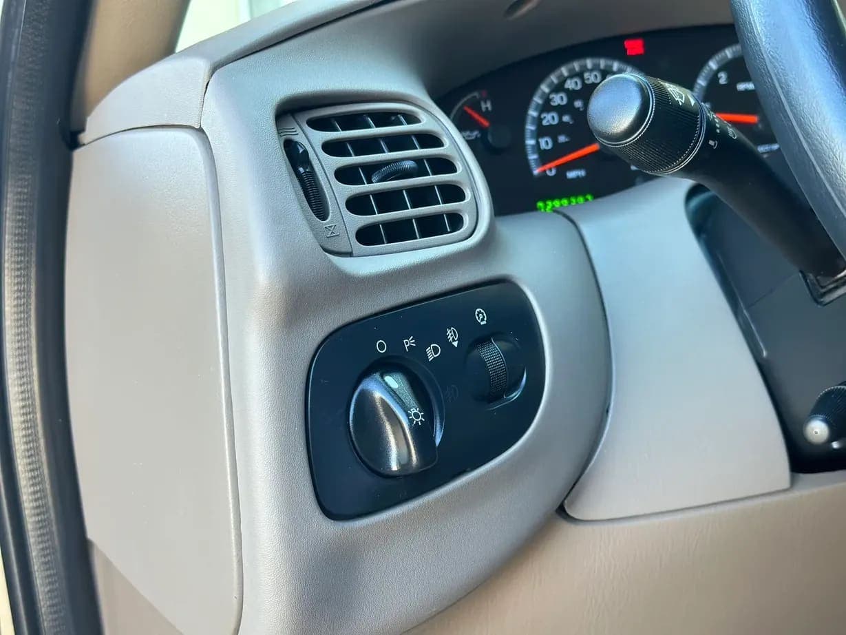 2000 Ford F-150 XLT SuperCab, view