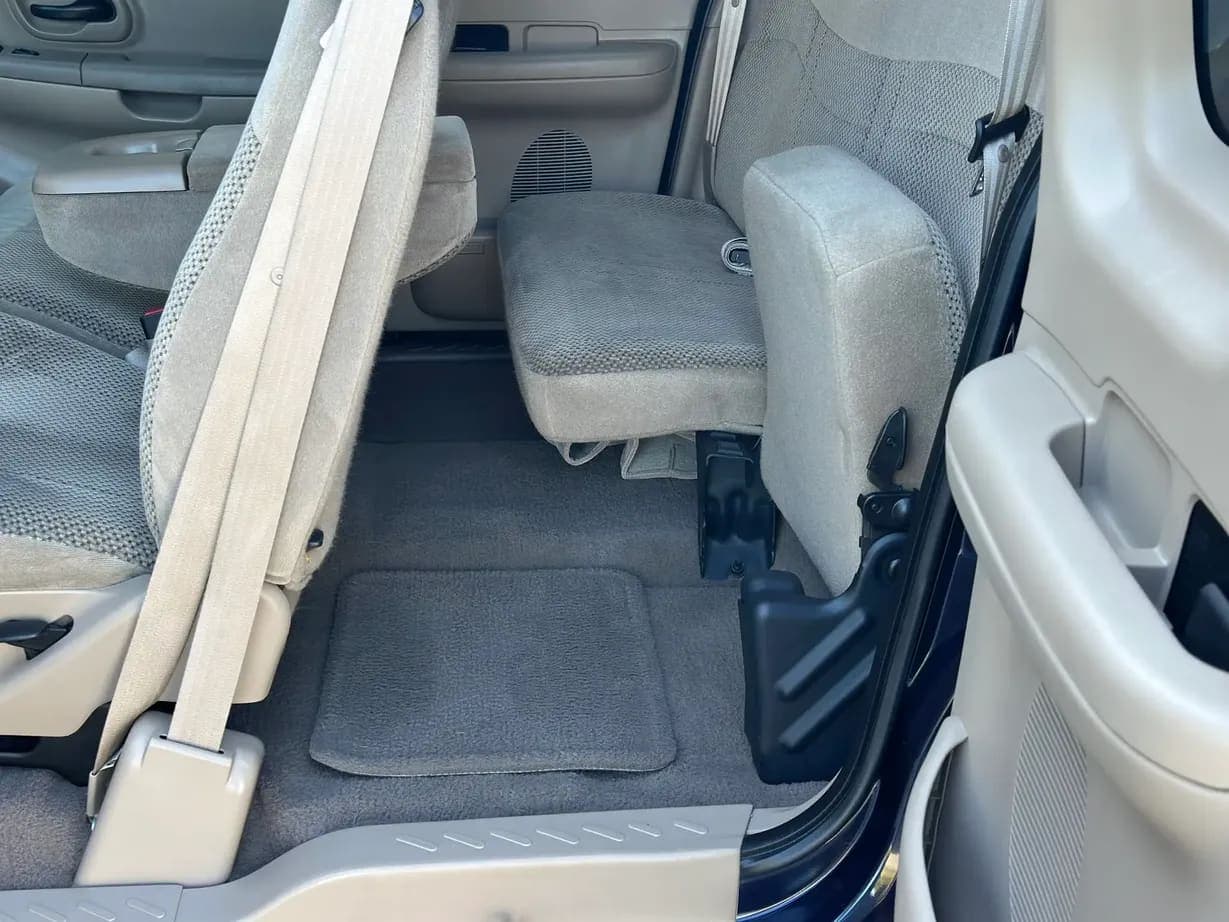 2000 Ford F-150 XLT SuperCab, view