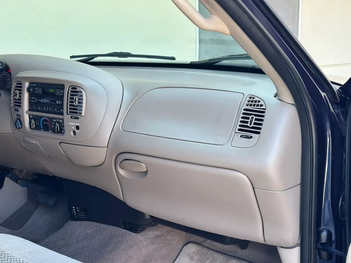 2000 Ford F-150 XLT SuperCab, view