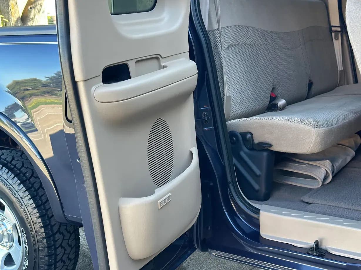 2000 Ford F-150 XLT SuperCab, view