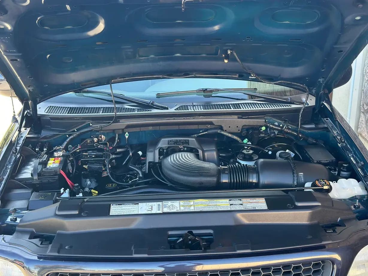 2000 Ford F-150 XLT SuperCab, view