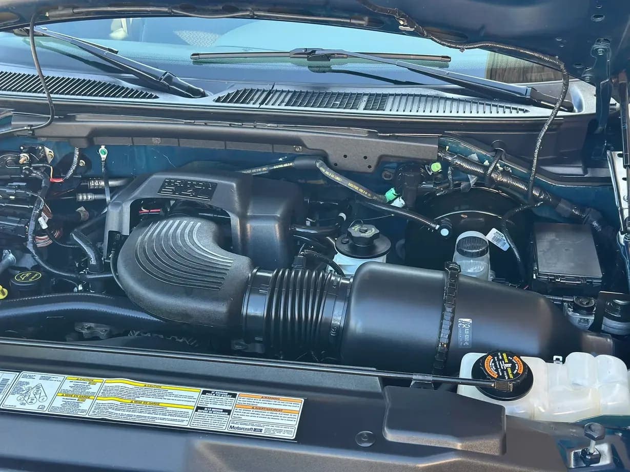 2000 Ford F-150 XLT SuperCab, view