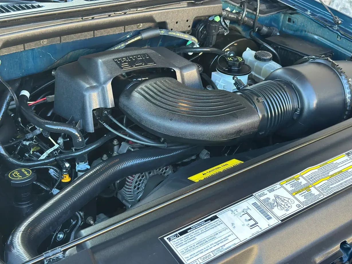 2000 Ford F-150 XLT SuperCab, view