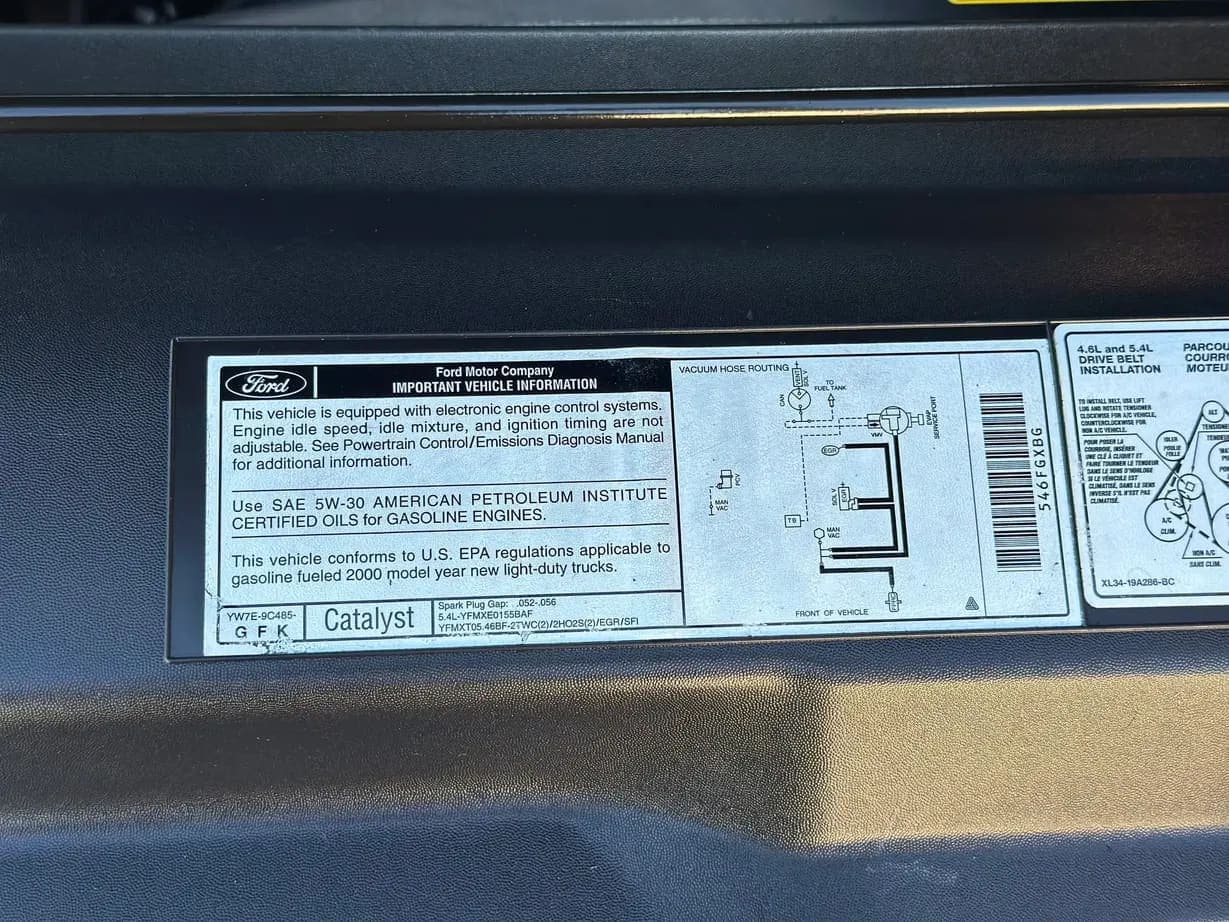 2000 Ford F-150 XLT SuperCab, view