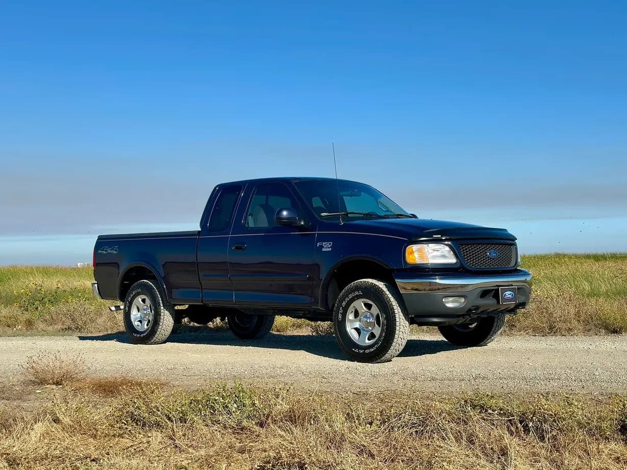 2000 Ford F-150 XLT SuperCab, view