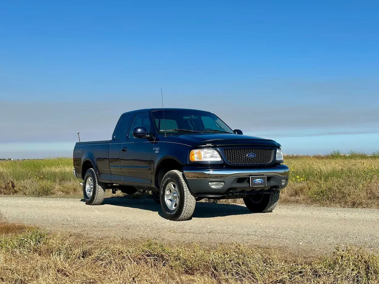 2000 Ford F-150 XLT SuperCab, view