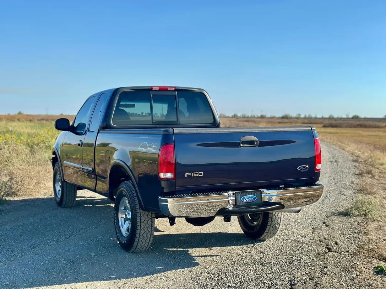 2000 Ford F-150 XLT SuperCab, view