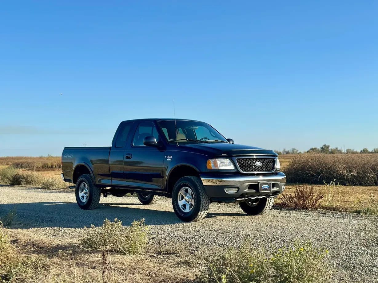 2000 Ford F-150 XLT SuperCab, view