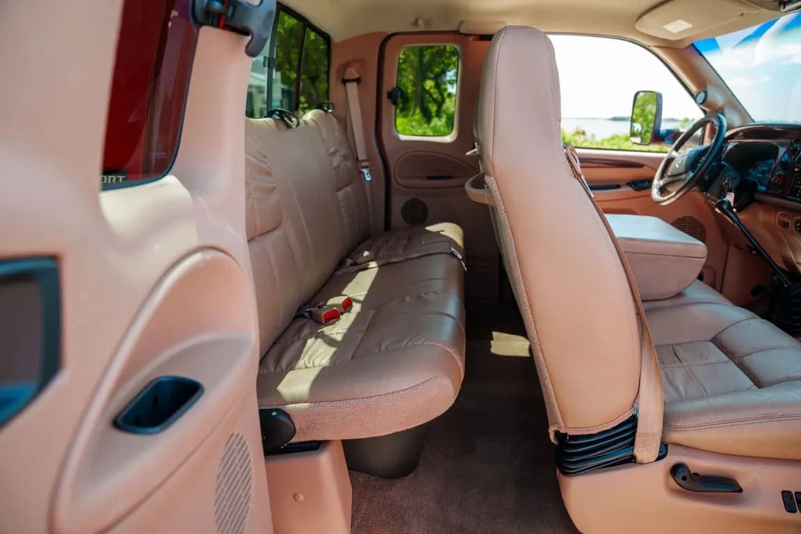 2001 Dodge Ram 3500, view