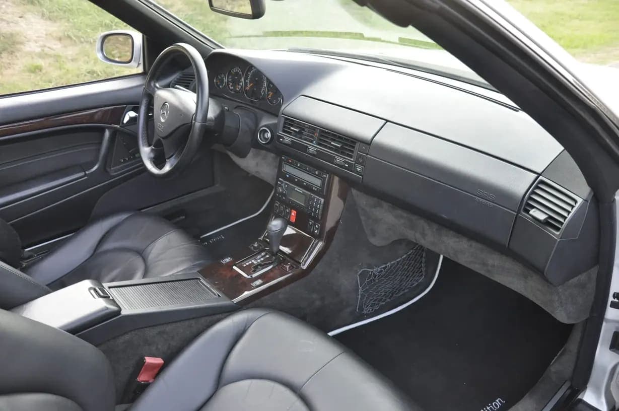 2001 Mercedes-Benz SL500, view