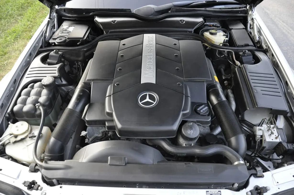 2001 Mercedes-Benz SL500, view