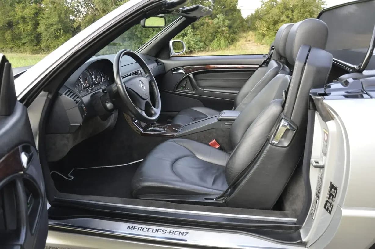 2001 Mercedes-Benz SL500, view