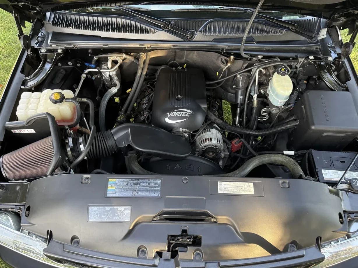 2002 Chevrolet Silverado 2500HD LS, view
