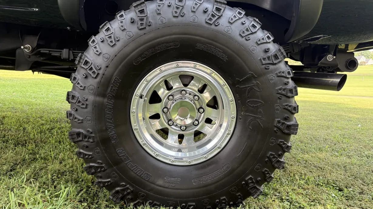2002 Chevrolet Silverado 2500HD LS, view