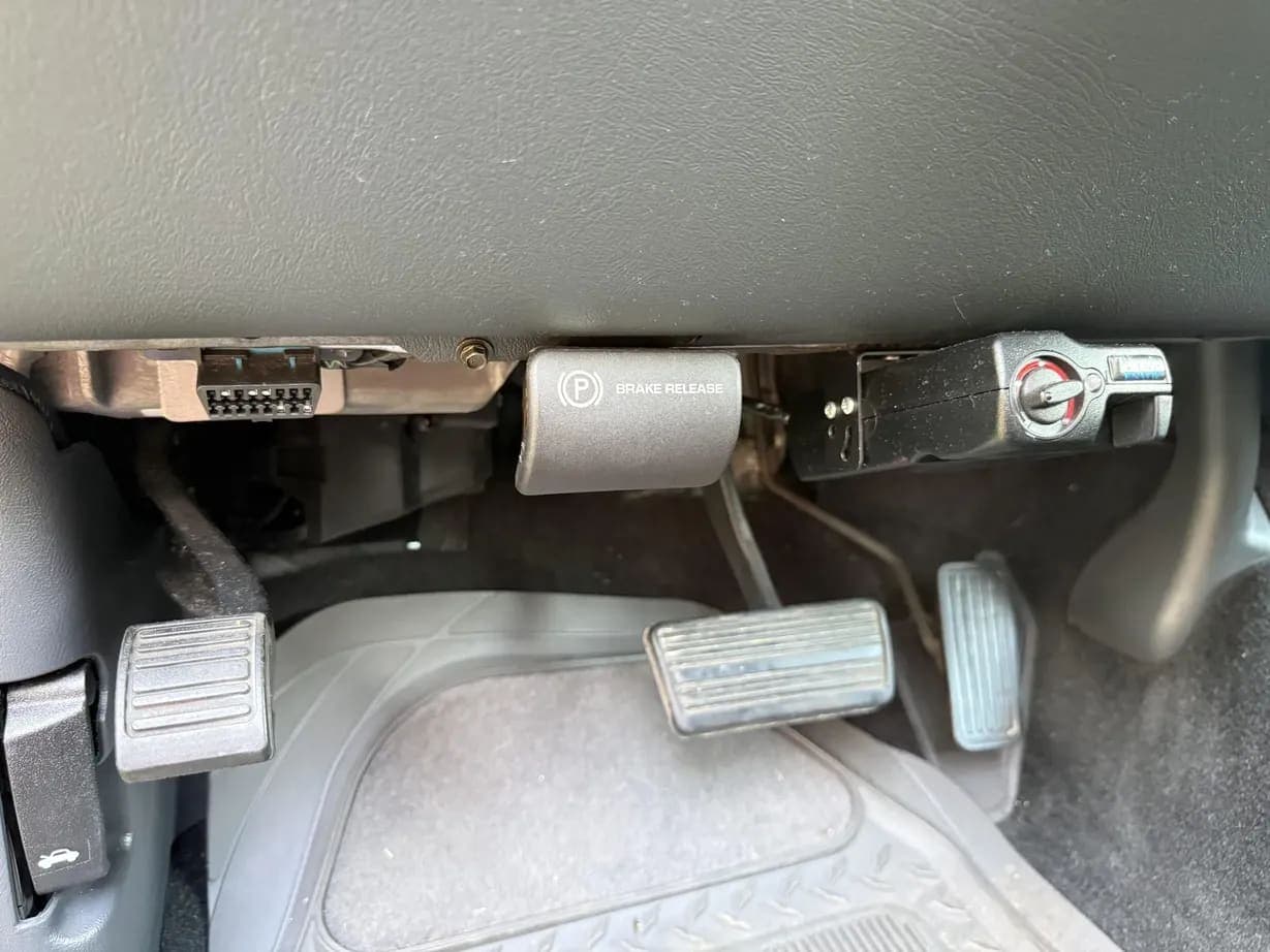 2002 Chevrolet Silverado 2500HD LS, view