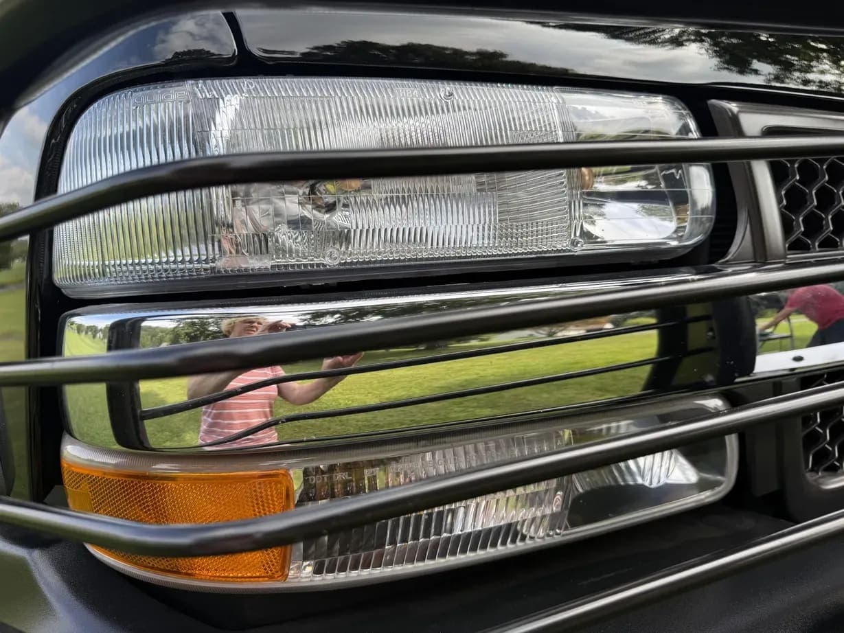 2002 Chevrolet Silverado 2500HD LS, view