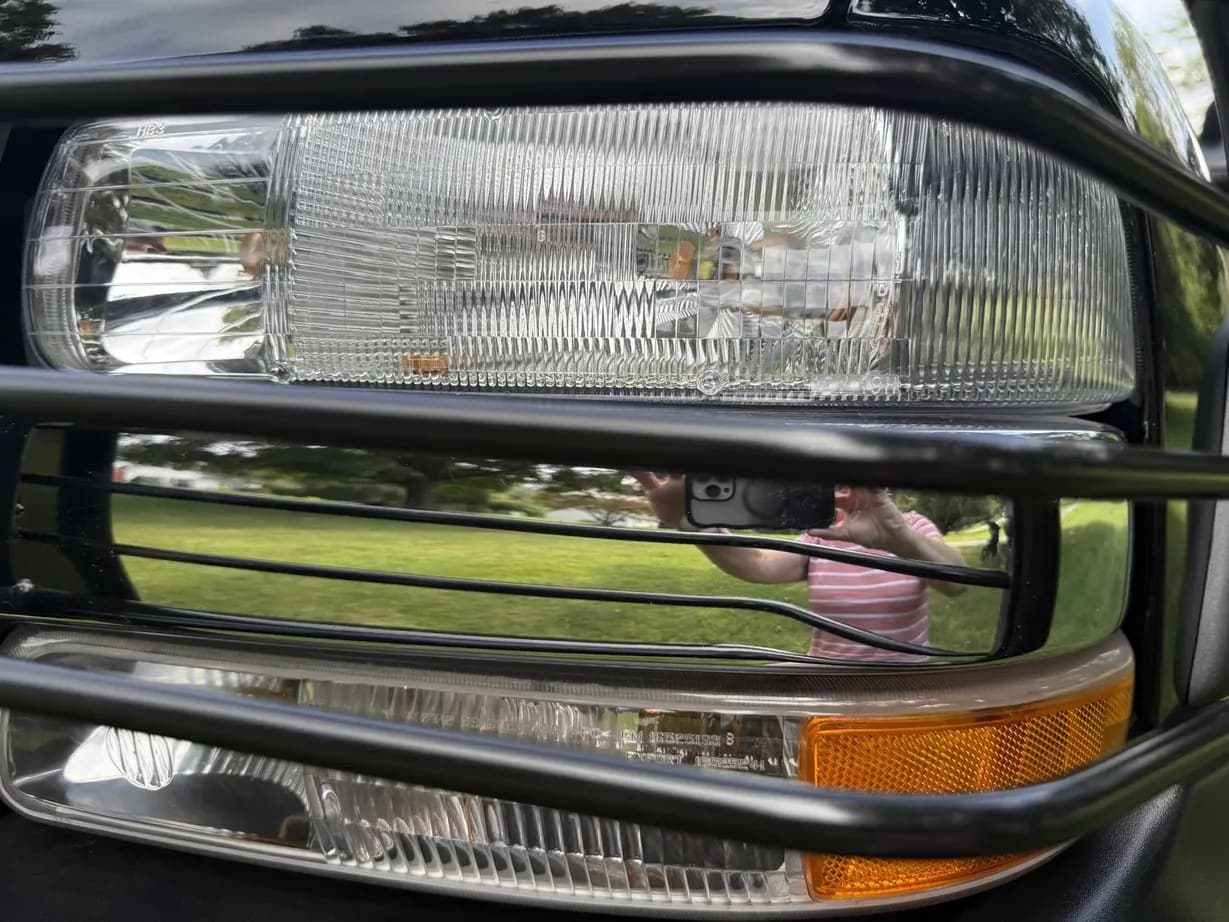2002 Chevrolet Silverado 2500HD LS, view