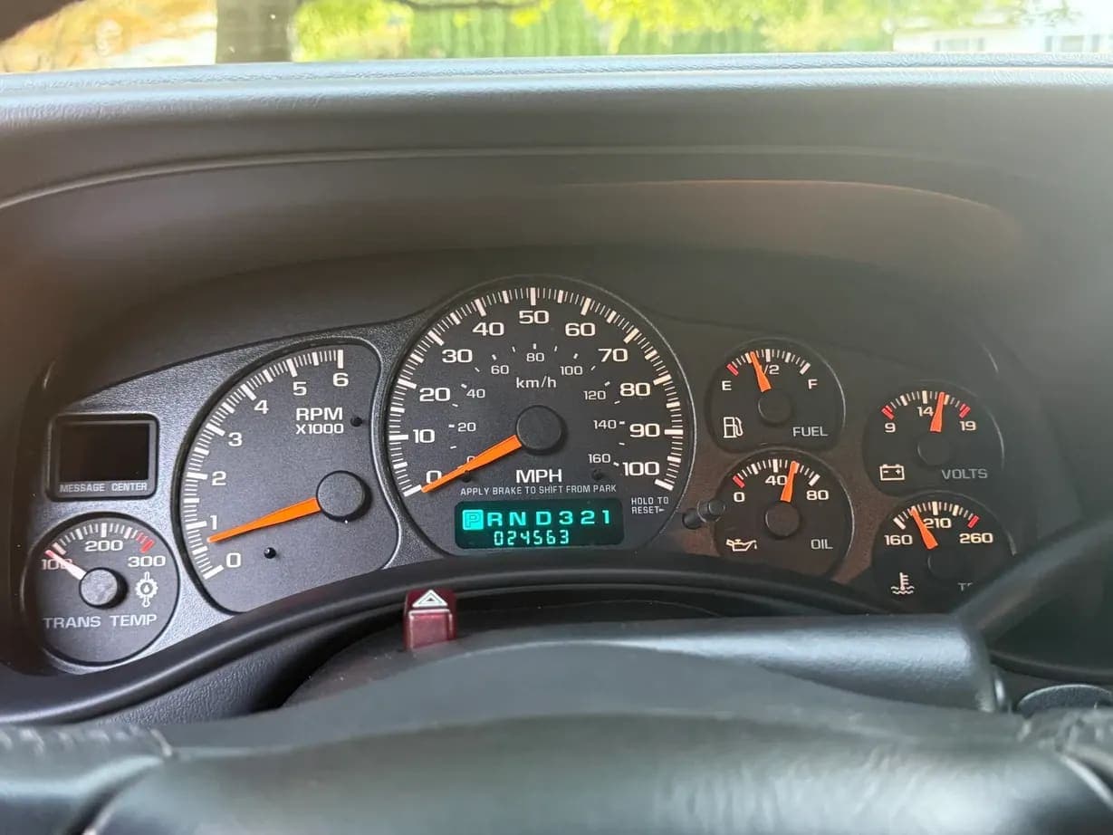 2002 Chevrolet Silverado 2500HD LS, view