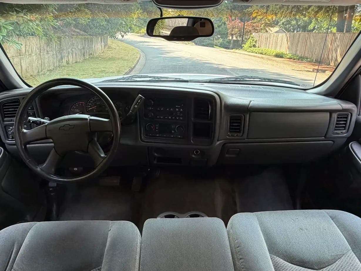 2003 Chevrolet Silverado 2500HD LS, view