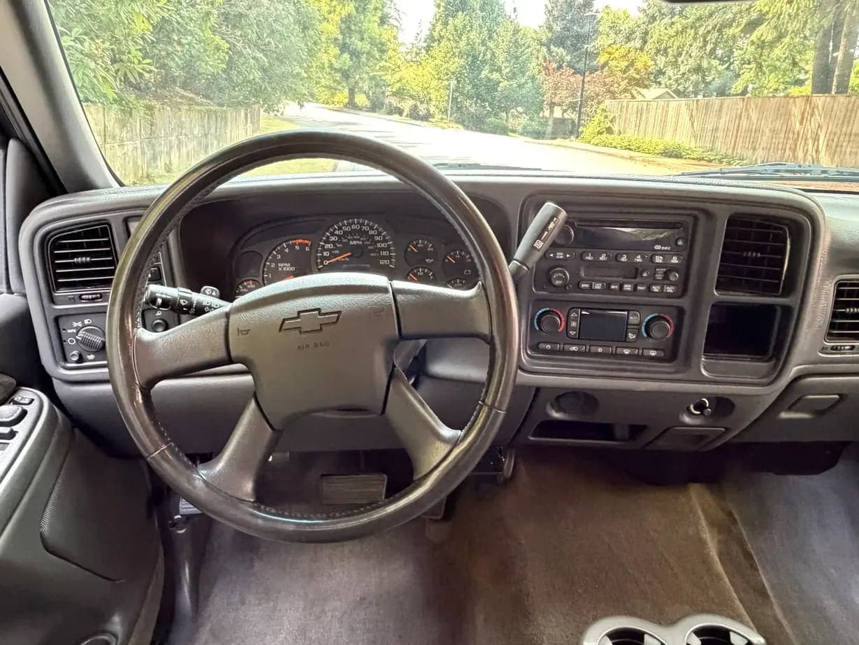 2003 Chevrolet Silverado 2500HD LS, view