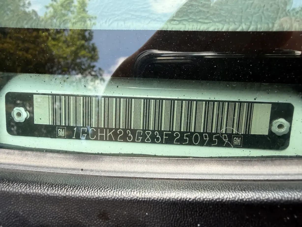 2003 Chevrolet Silverado 2500HD LS, view