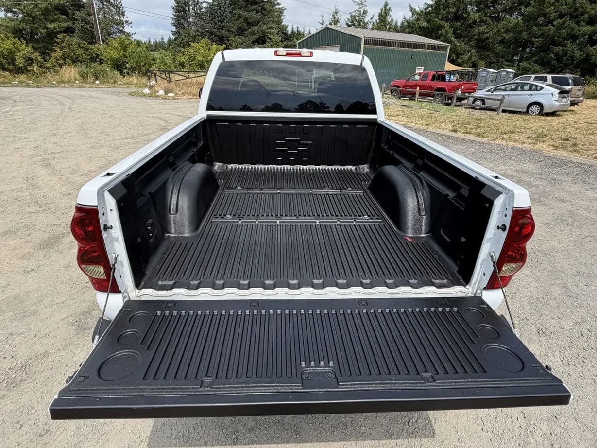 2003 Chevrolet Silverado 2500HD LS, view