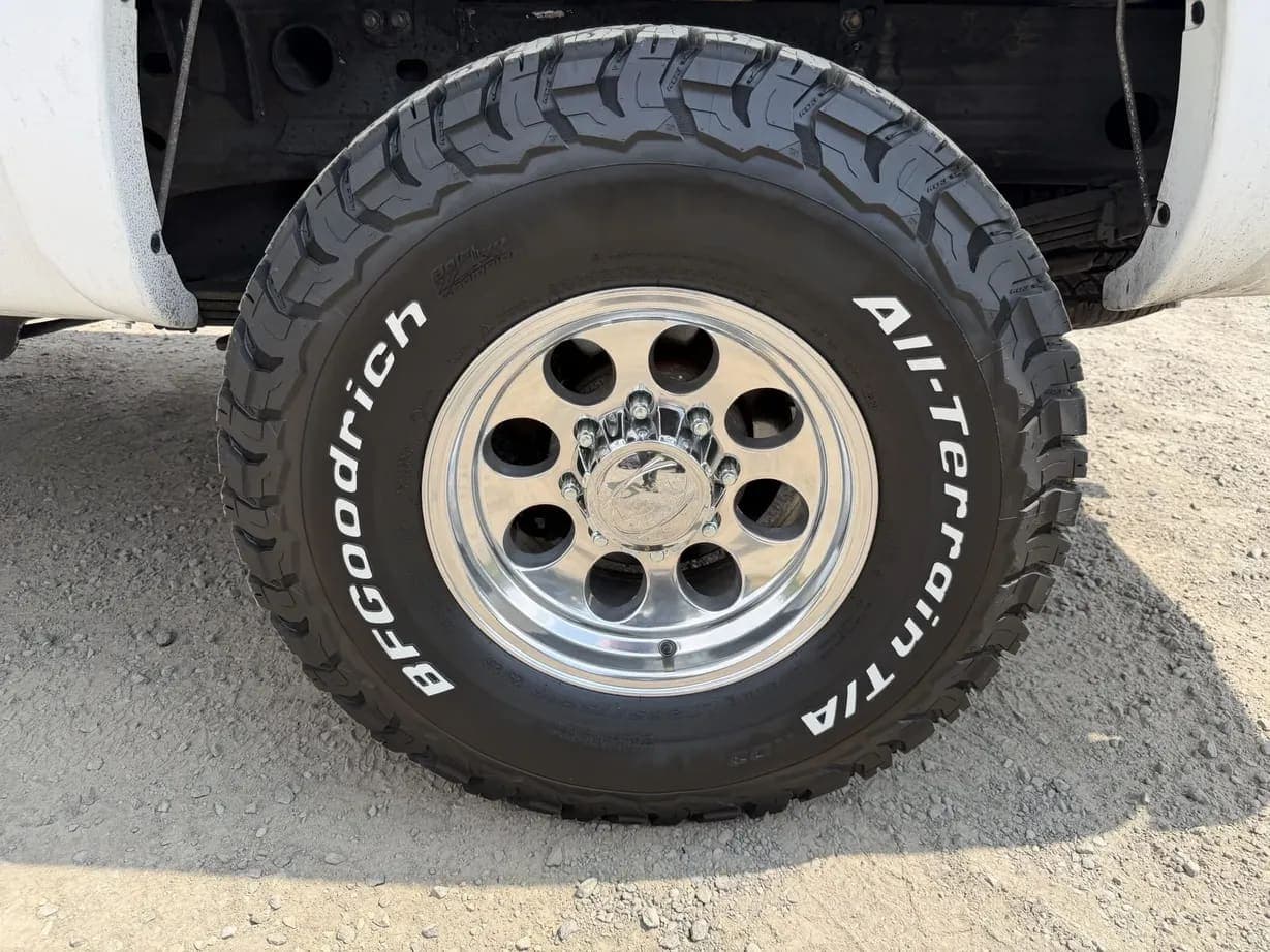 2003 Chevrolet Silverado 2500HD LS, view