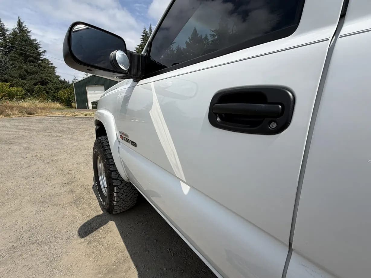 2003 Chevrolet Silverado 2500HD LS, view