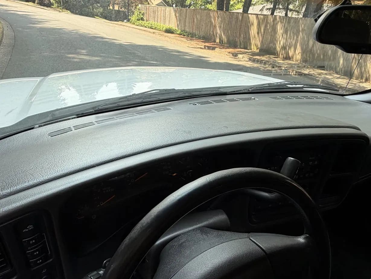 2003 Chevrolet Silverado 2500HD LS, view