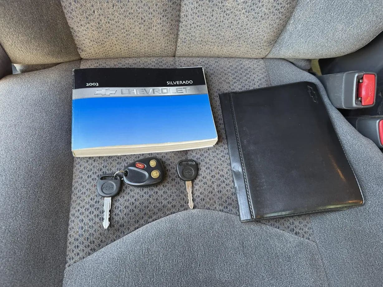 2003 Chevrolet Silverado 2500HD LS, view