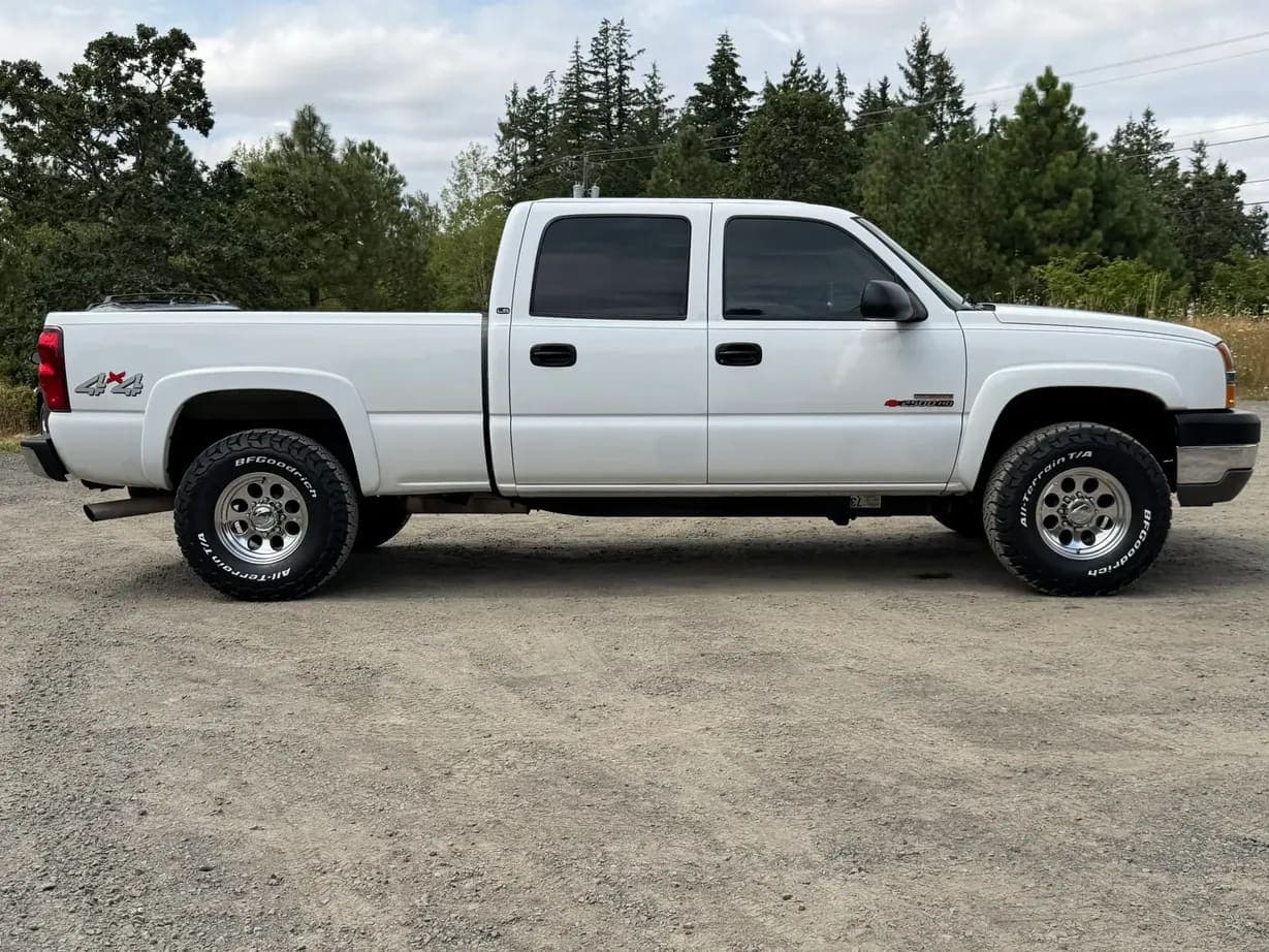 2003 Chevrolet Silverado 2500HD LS, view