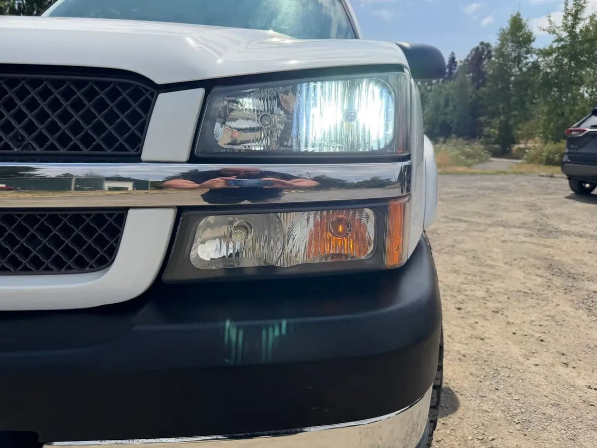 2003 Chevrolet Silverado 2500HD LS, view