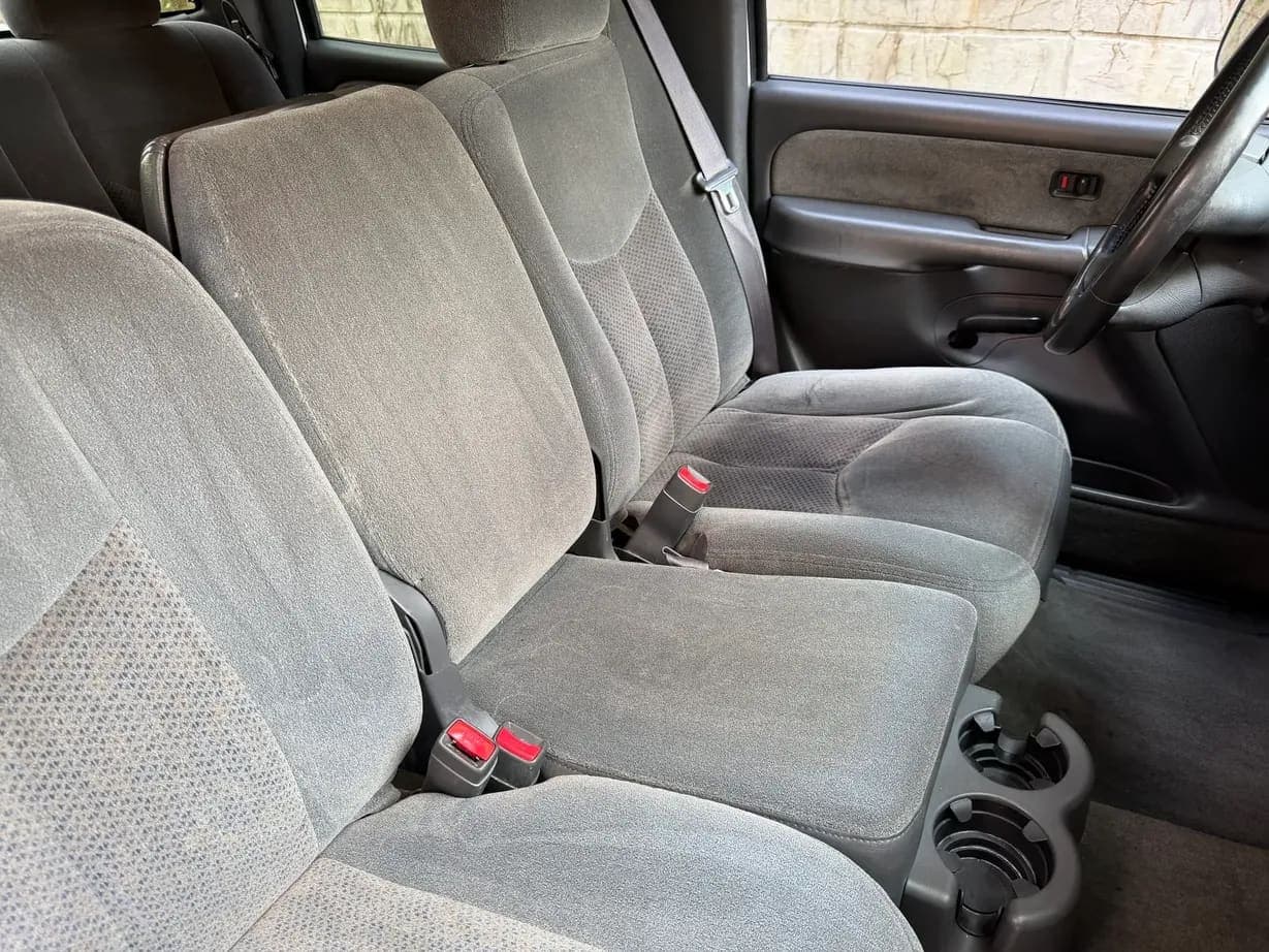 2003 Chevrolet Silverado 2500HD LS, view