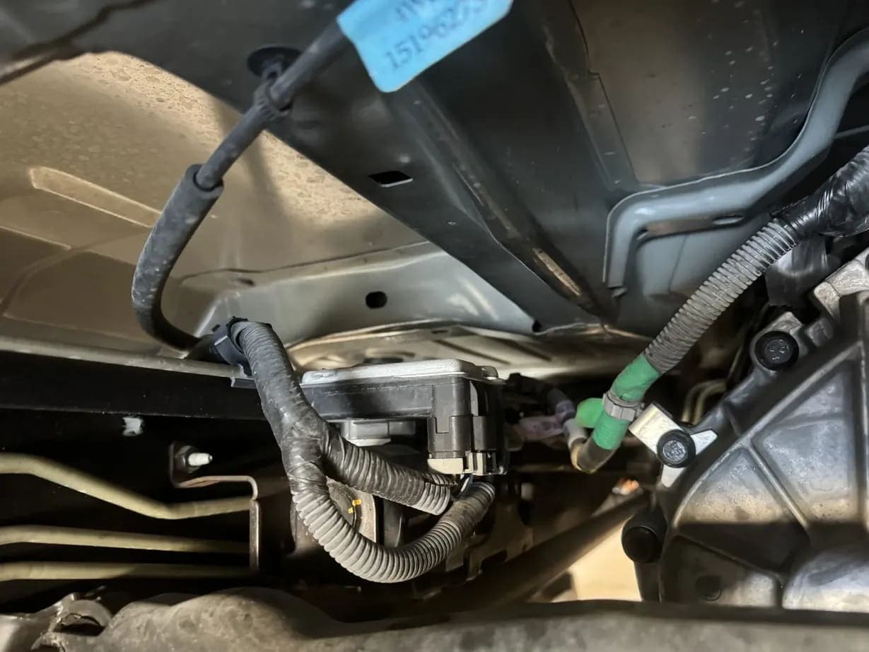 2003 Chevrolet Silverado 2500HD LT, view
