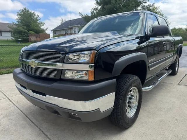 2003 Chevrolet Silverado 2500HD LT, view