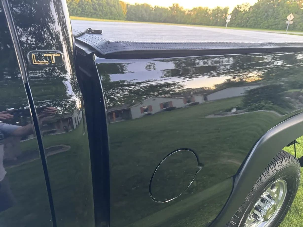 2003 Chevrolet Silverado 2500HD LT, view