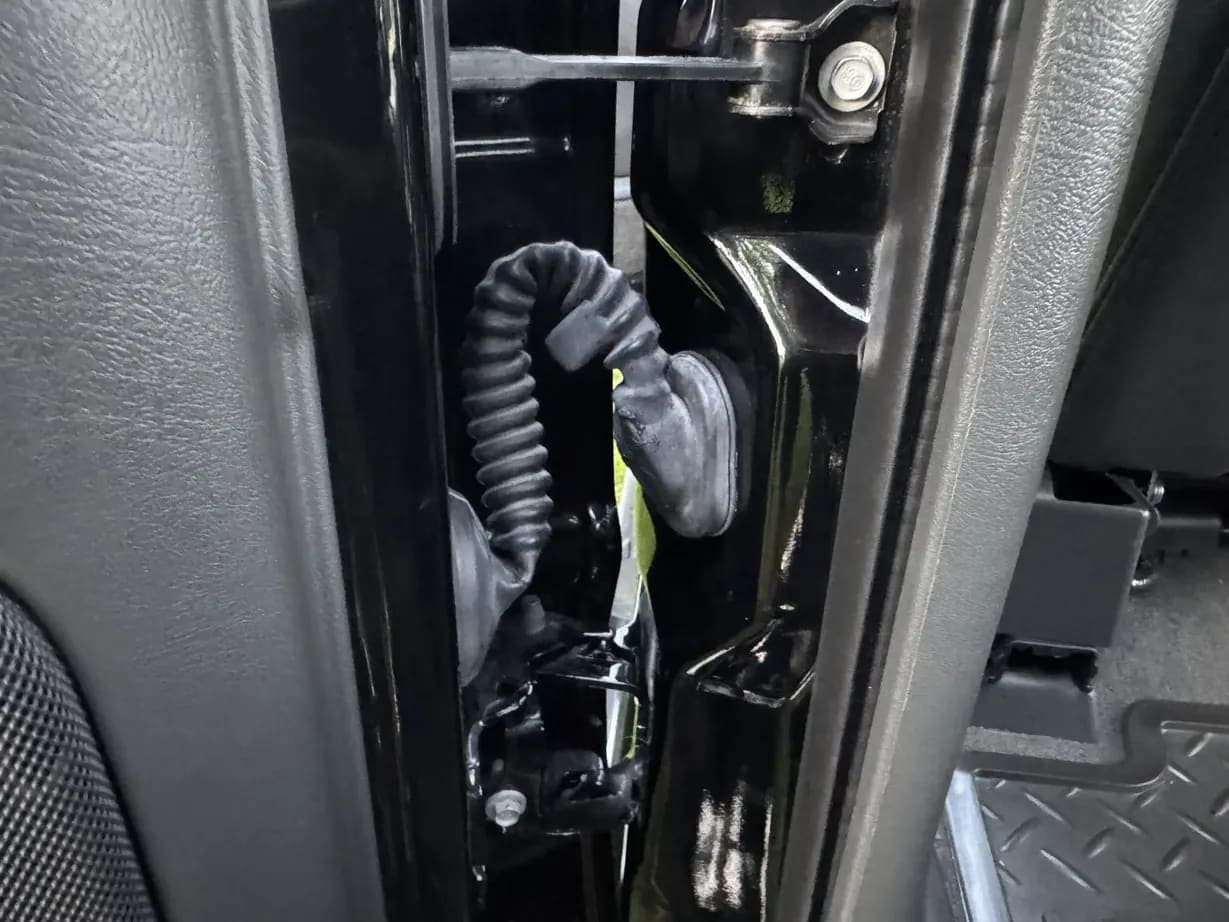 2003 Chevrolet Silverado 2500HD LT, view