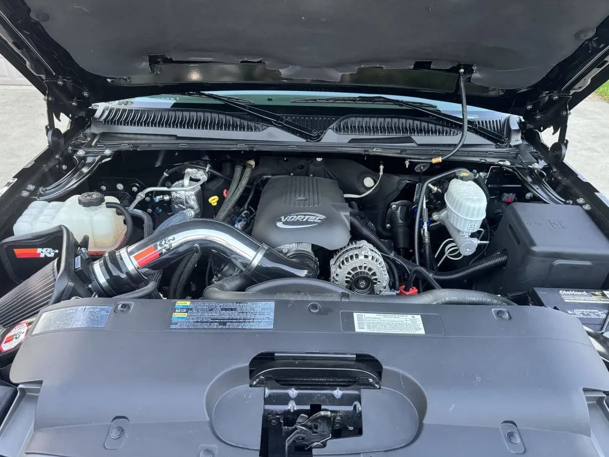 2003 Chevrolet Silverado 2500HD LT, view