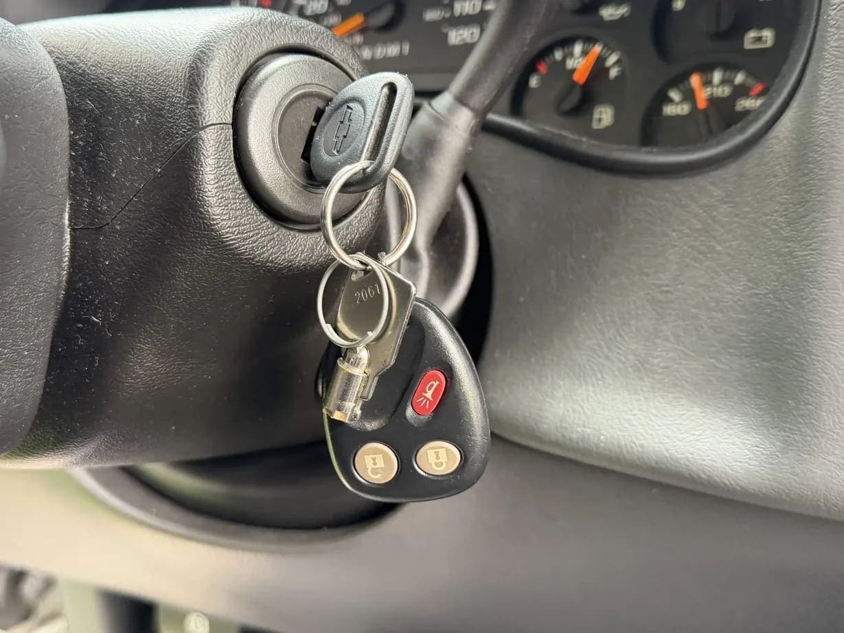 2007 Chevrolet Silverado 3500 Classic LT, view