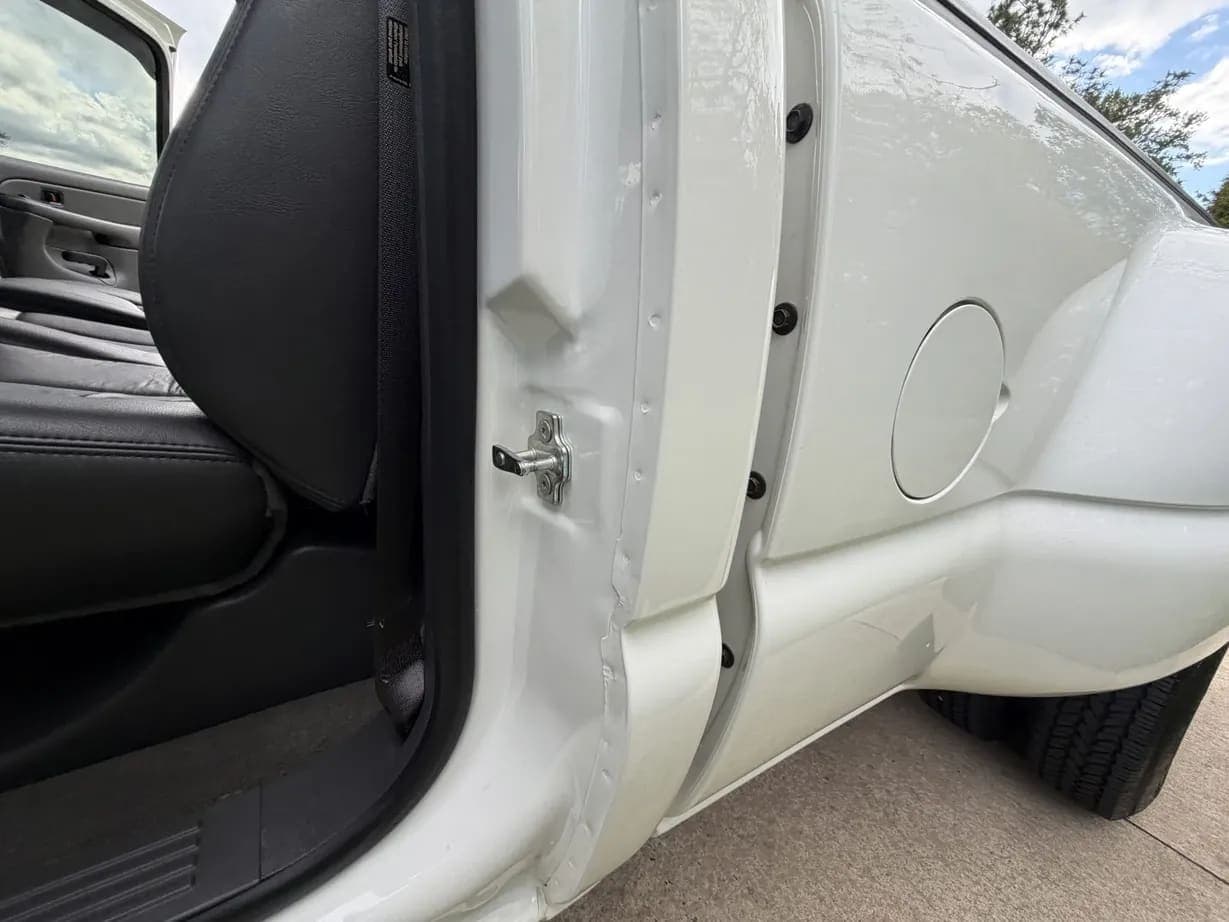 2007 Chevrolet Silverado 3500 Classic LT, view