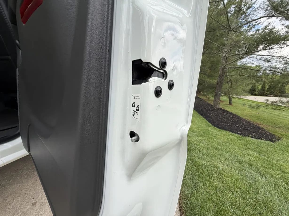 2007 Chevrolet Silverado 3500 Classic LT, view